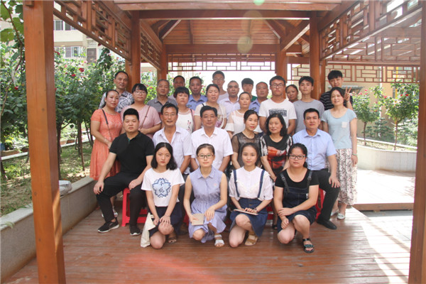 又是一年金秋季，助學圓夢暖人心----2017年寶業(yè)集團“金秋助學”活動圓滿結束